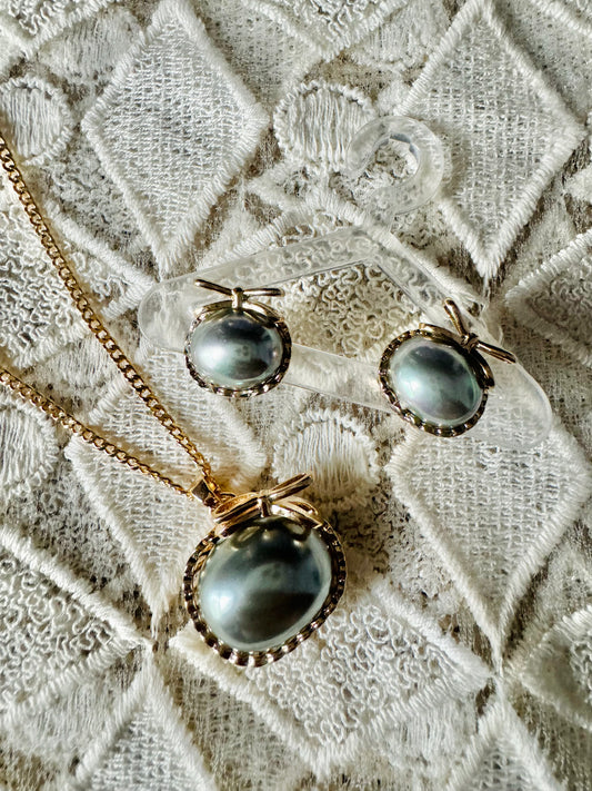 Luna Pearla Set