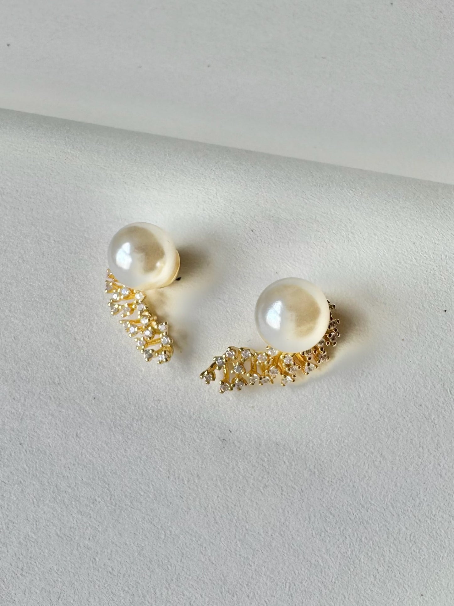 Mavis Studs